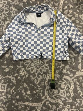 Vans size small women’s cropped Blue & White Checkerboard sweatshirt